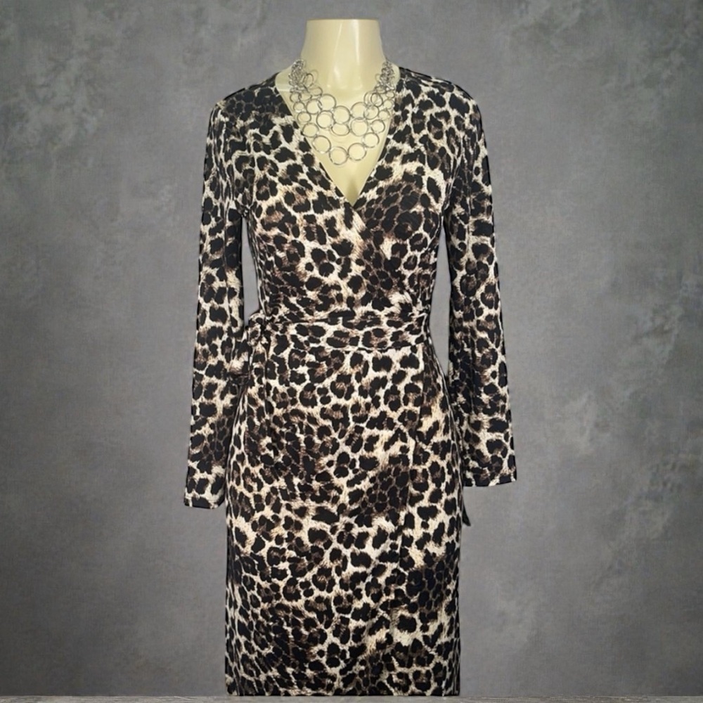 Vine & Love ❤️ wrap dress 👗 Size small.